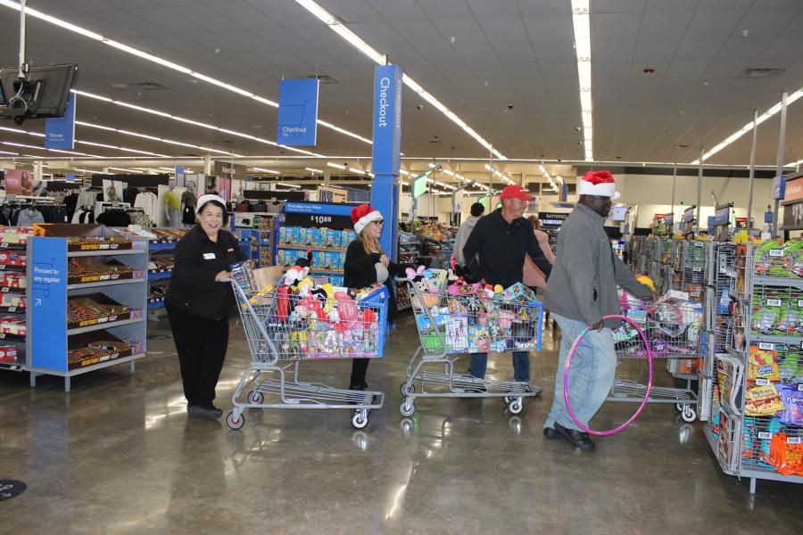 PODS® Teams Up with Cumulus Radio and Ventura County Medical Center Volunteer Auxiliary for Radiothon & 10,000 Toy Drive