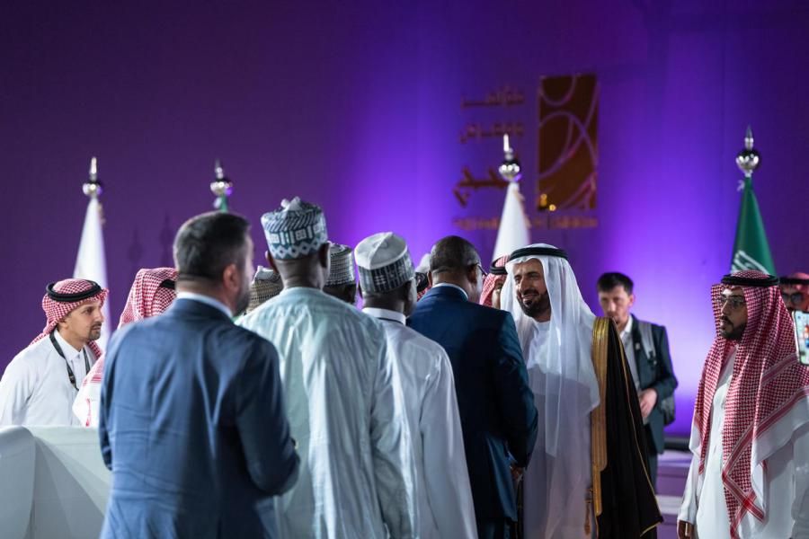 Hajj Minister Meets with over 100 Officials from Islamic Countries, Urges Contract Completion Before Rajab 15, 1447 AH