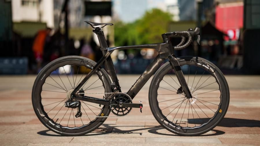 HaideliBikes Unveils Next-Gen Carbon Road Bike Frame: A Game-Changer for Aerodynamic Performance