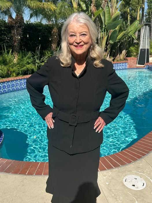 DIANE MCCLELLAND SELECTED TO BE INDUCTED INTO BOMBSHELL BOSS BABES BY IAOTP